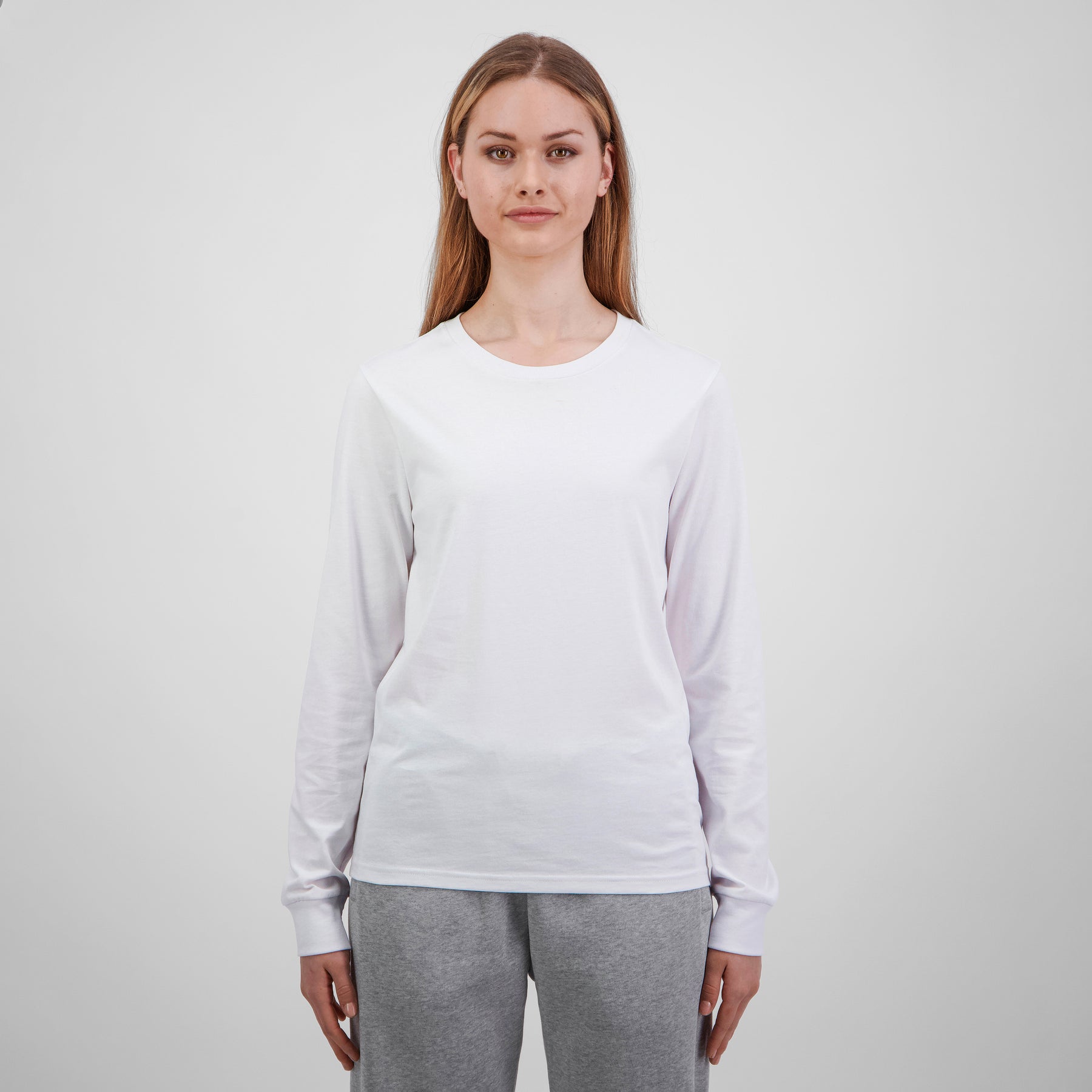 Goodmates Basis Womens Long Sleeve Tee in red, 100% cotton